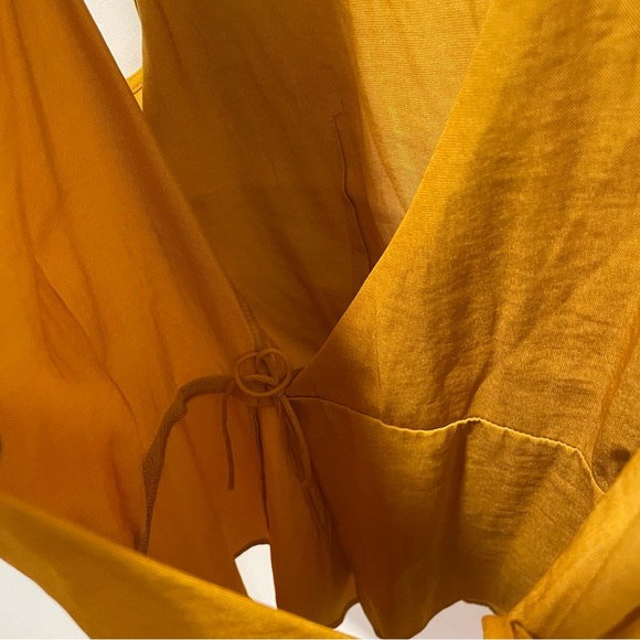 Yellow wrap top - Picture 5 of 5